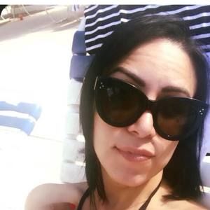 Meet your Posher, Liz